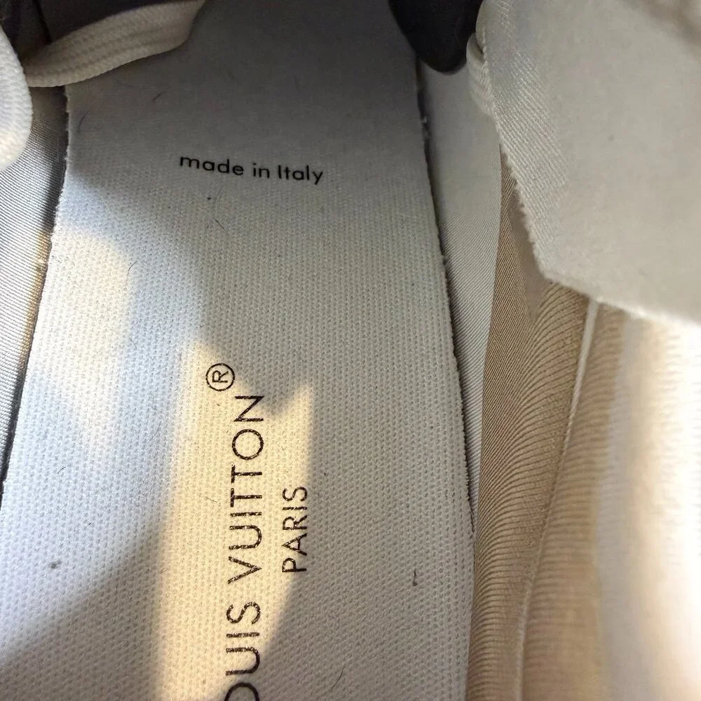 Louis Vuitton LV Run 55 Sneakers 'Beige Monogram White Leather" 39 WMN US 8 lux - Picture 11 of 15